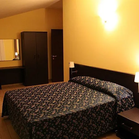 Hotel Fenix Valmontone